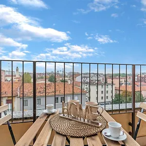  Appartamento Ar 73 Loreto 2 Minutes From The Metro Italia